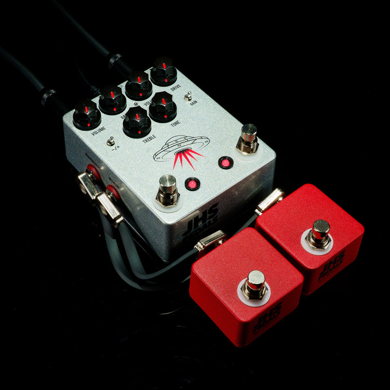 JHS Wanderer with Morning Glory high-gain red LED lit
